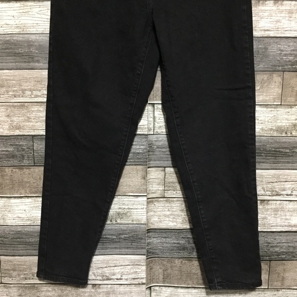 Levi’s High Waisted Mom Jeans Women’s 31x29 Washed Black Denim Stretch - Picture 6 of 10